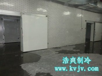 成都环球中心深夜免费网站内部走道